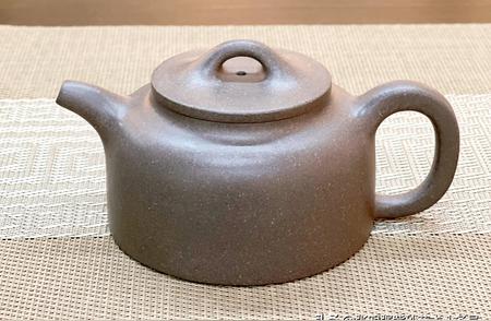 紫砂茶具市场现状解析：日常使用与艺术收藏的区别